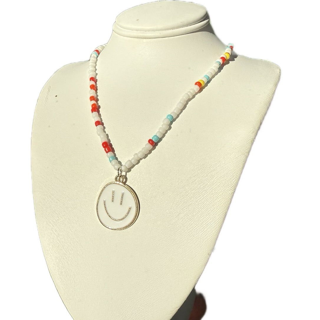 Colorful Beaded Necklaces With Smiley Face Pendants For Women/Girls -Versatile Casual Attire
